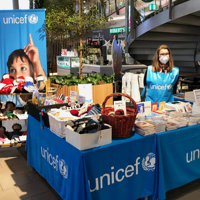 UNICEF-tapahtuma meneillään.